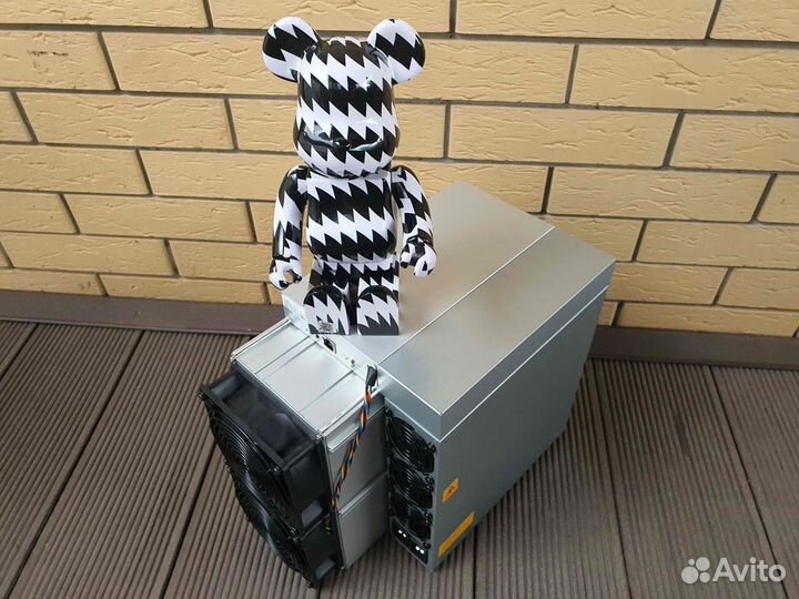 Asic майнер antminer T21