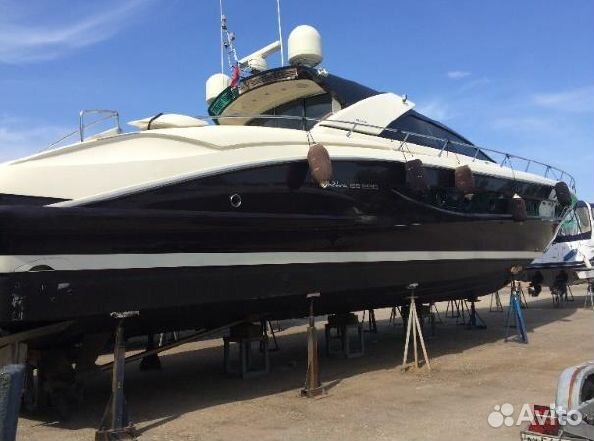 Моторная яхта Riva 68 EGO