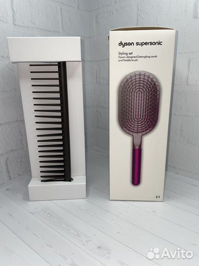 Новый комплект расчёсок Dyson supersonic