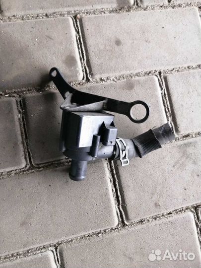 Дополнительный Насос Ауди 059121012A Ауди А6 С6