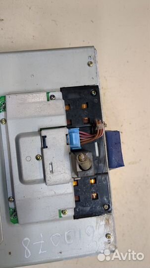 Дисплей мультимедиа Volvo V70, 2004