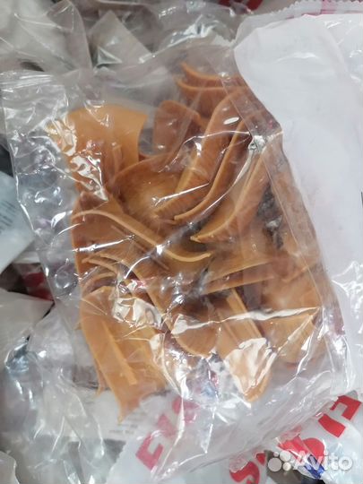 Фурнитура:уголки,соединения,окончание для плинтуса