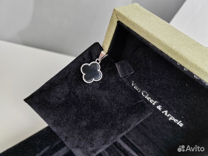 Комплект в стиле вaн клиф чёрный оникс