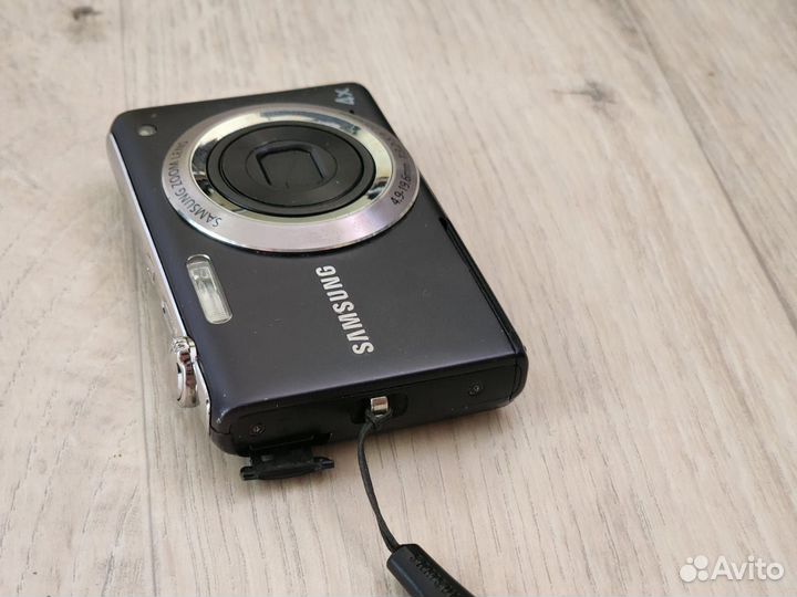 Цифровой фотоаппарат samsung st60