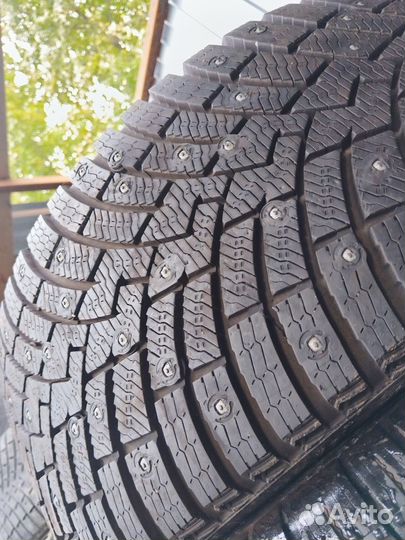 Pirelli Scorpion Ice Zero 2 275/45 R20