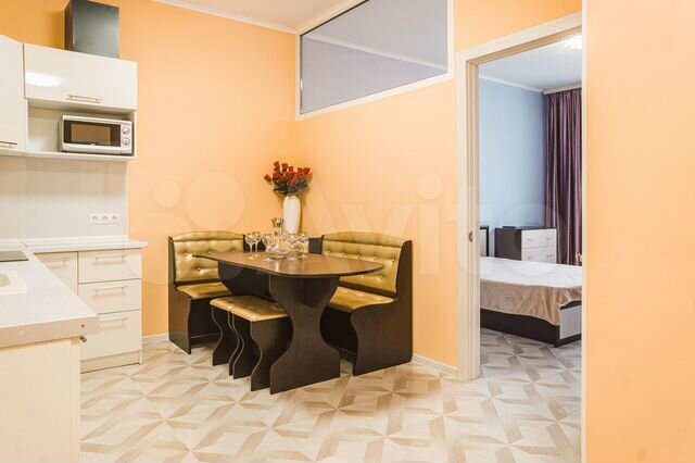 2-к. квартира, 68 м², 7/18 эт.