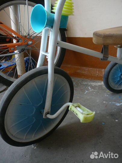 Детский трёхколесный велосипед