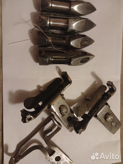 Челнок для старинной швейной машины