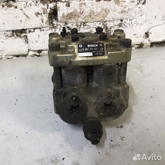 Блок ABS BMW e32