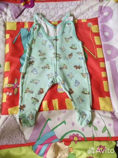 Продам детские вещи