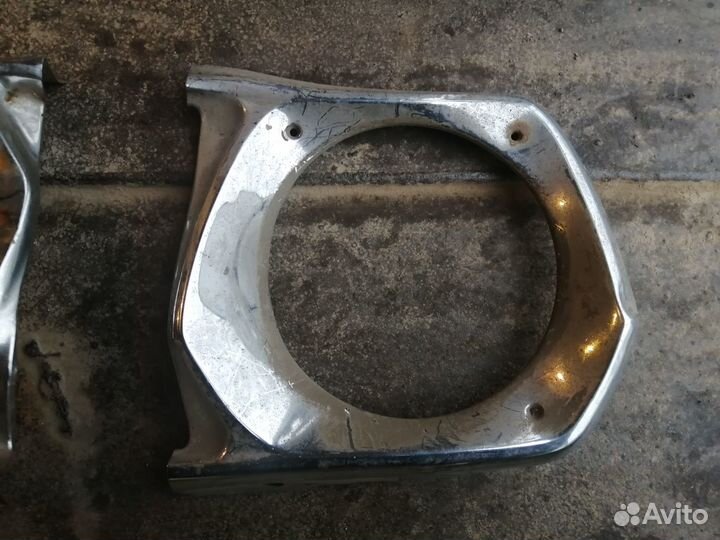 Накладки фар газ 24