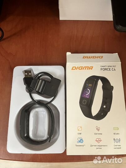 Смарт браслет