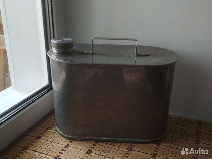 Канистры и фляги из нержавеющей стали