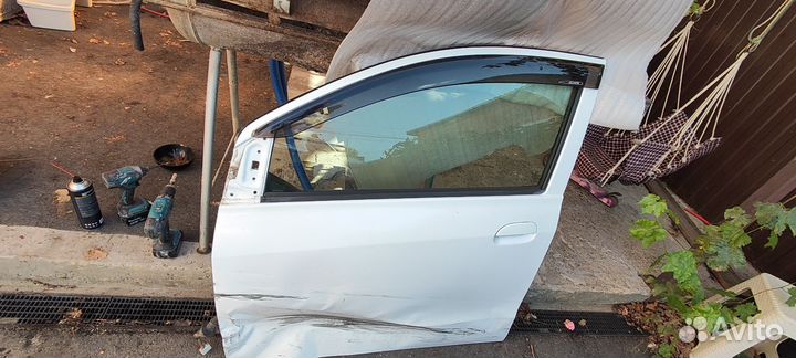 Стеклоподъемник daihatsu mira