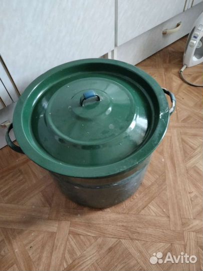 Кастрюля эмалированная 20 литров
