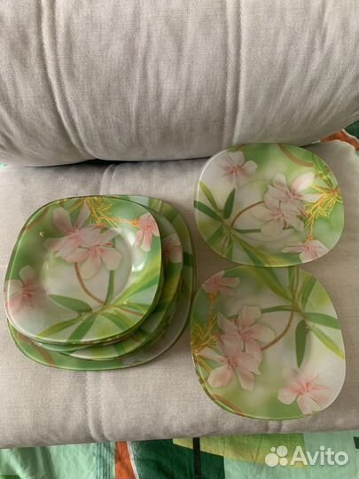 Набор тарелок