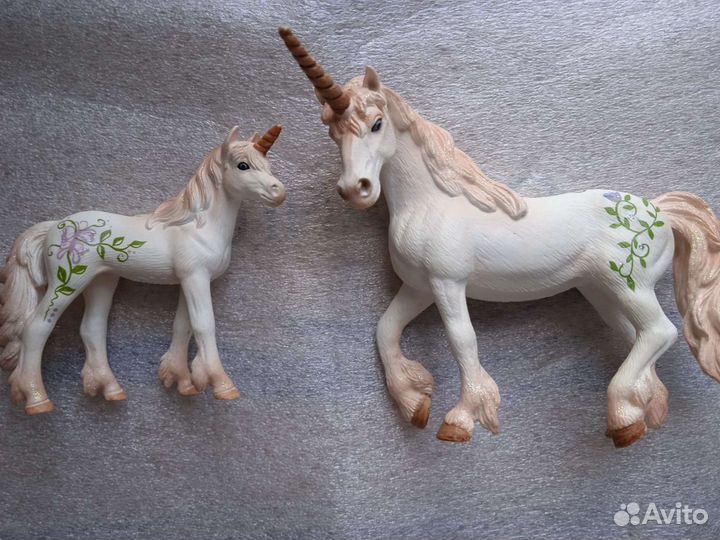 Единороги Schleich