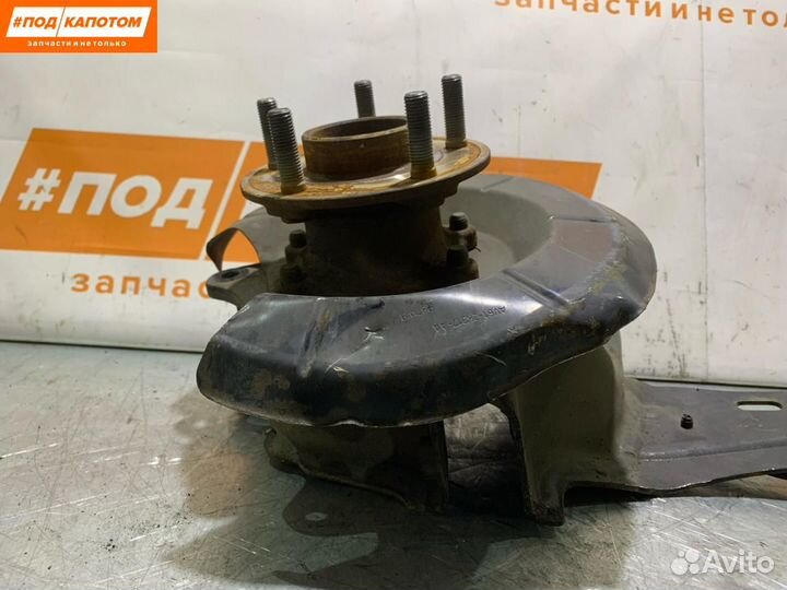 Кулак задний левый Ford Focus 3 2011 1355136