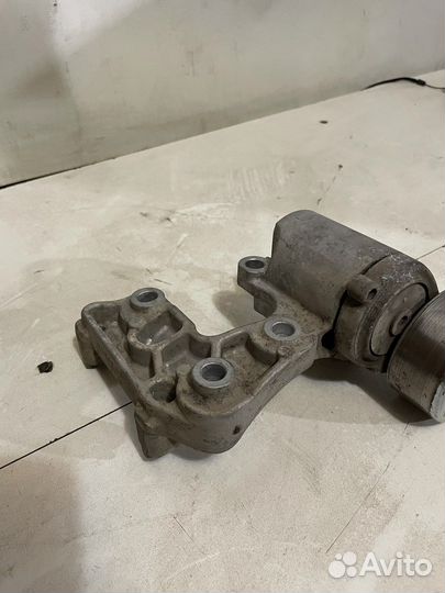 Натяжитель ремня Toyota Camry XV40/Rav 4