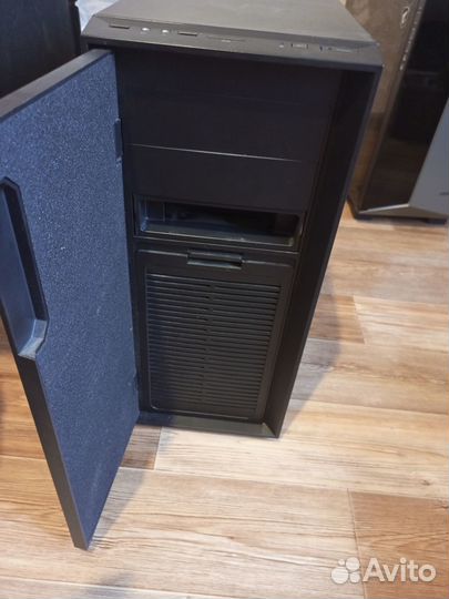 Cooler master Silencio 550