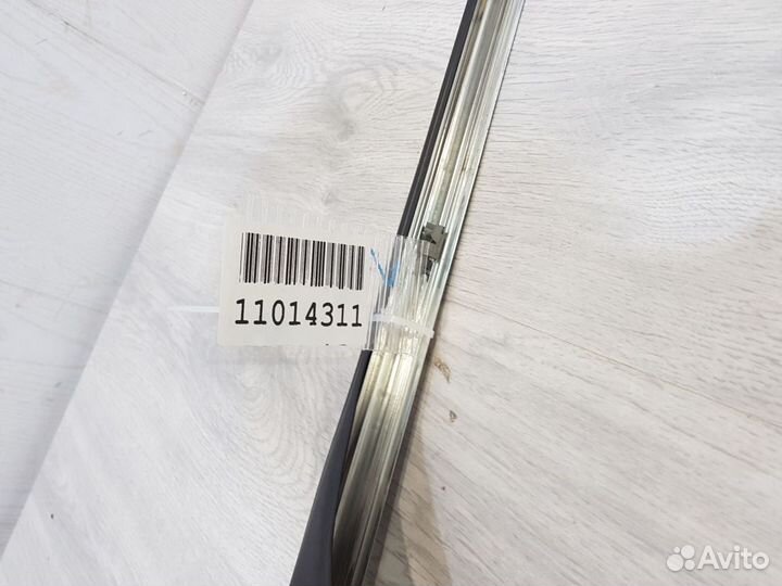 Молдинг рамки передней правой двери Volvo V70 2007