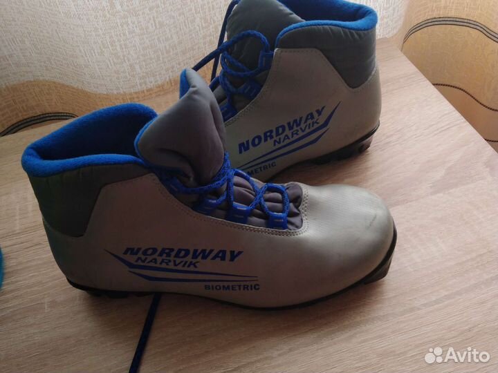 Лыжные ботинки для детей 37р