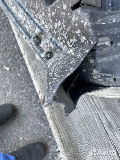 Фара передняя правая