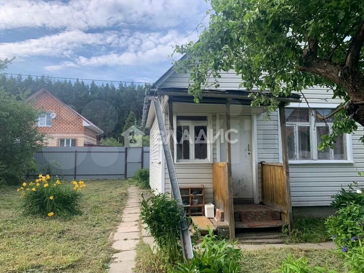 Дача 30 м² на участке 6 сот.