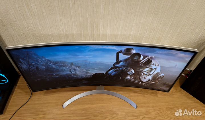 Монитор LG 34UC99-W (34 дюйма, 3440x1440)