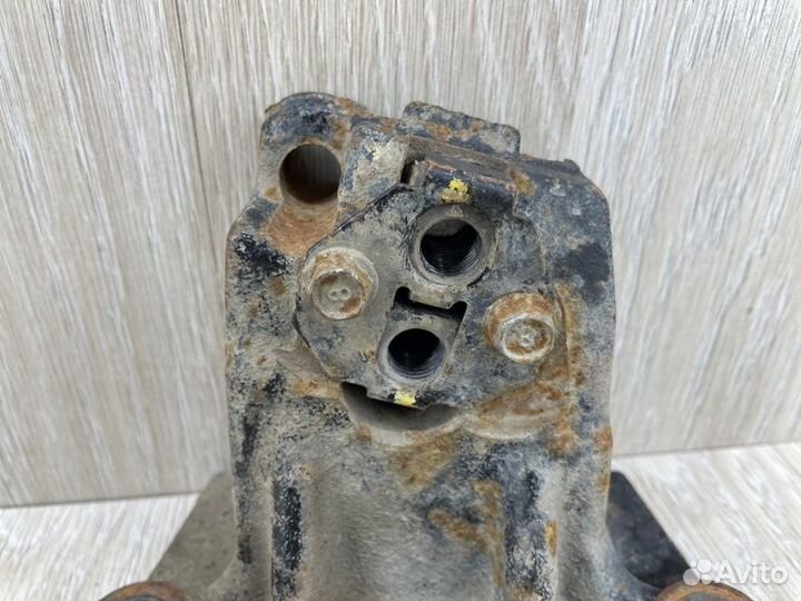 Кронштейн кпп Kia Rio 3 1.4