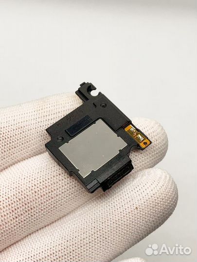 Samsung Galaxy J5 Prime. Полифонический динамик