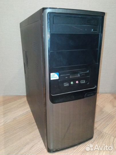 Офисный компьютер