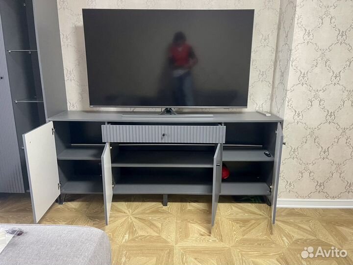 Тумба - комод под телевизор рефленая