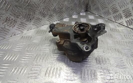 Насос вакуумный opel vivaro (BLV42KX01)