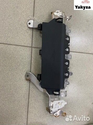 Лексус джс Подушка безопасности в колено