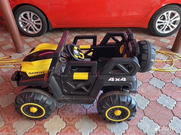 Электромобиль квадроцикл