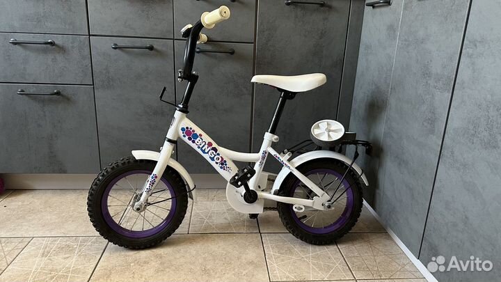 Детский велосипед четырехколесный