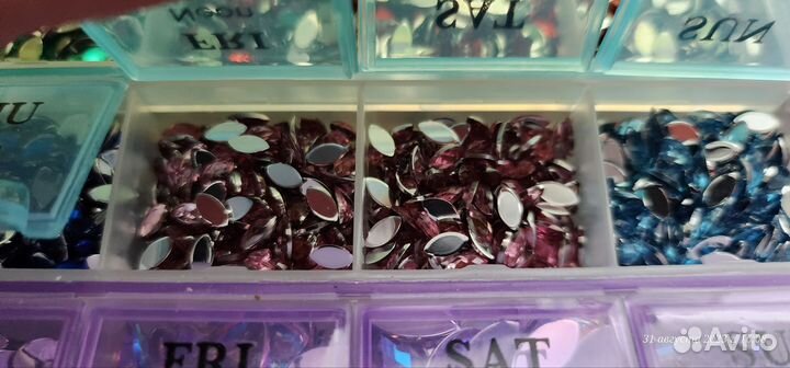 Стразы для ногтей