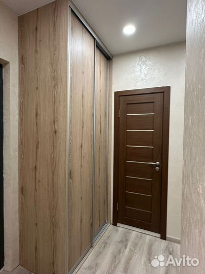 Шкаф на заказ в прихожую