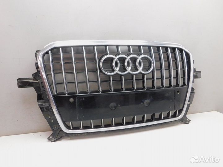 Решетка радиатора Audi Q5 (97030)