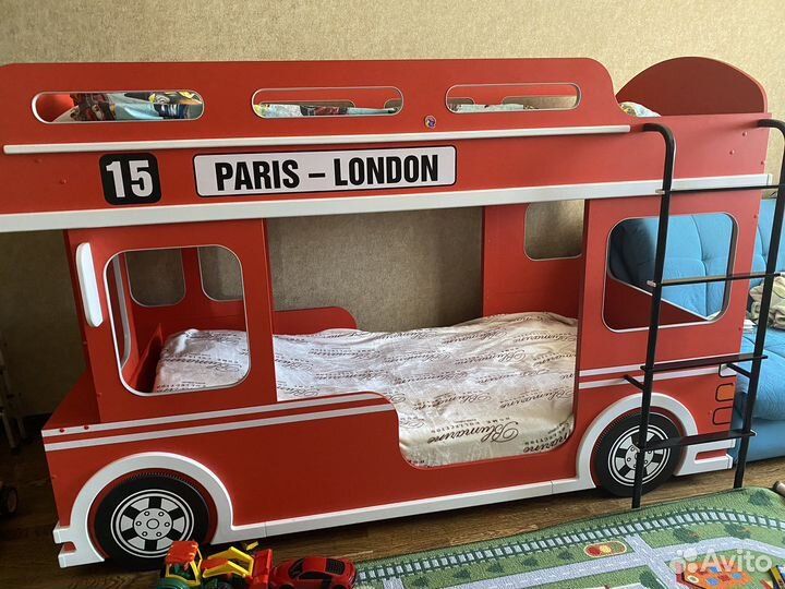 Двухъярусная кровать бу