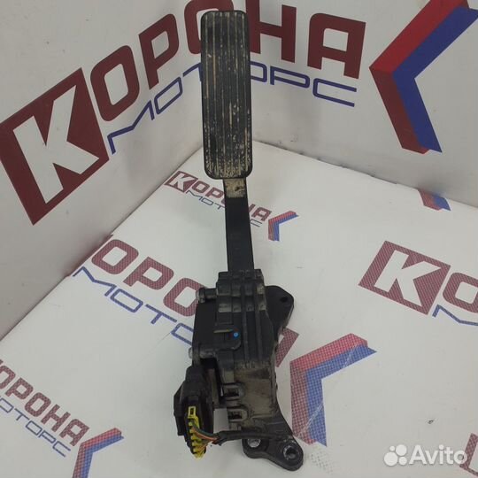 Педаль газа ssangyong actyon NEW 2011