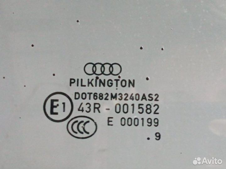 Стекло переднее правое Audi A4 B8