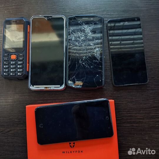 Телефоны и iPad на запчасти/ремонт