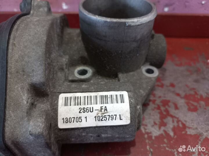 Дроссельная заслонка Форд Фокус 2,1,6 Ford Focus 2