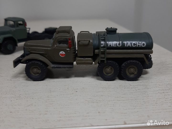 Модель военного автомобиля