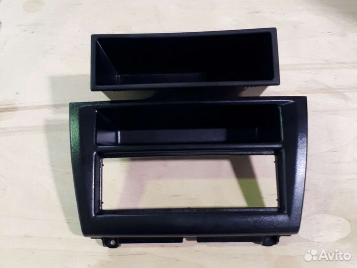 Рамка магнитолы для LADA гранта FL