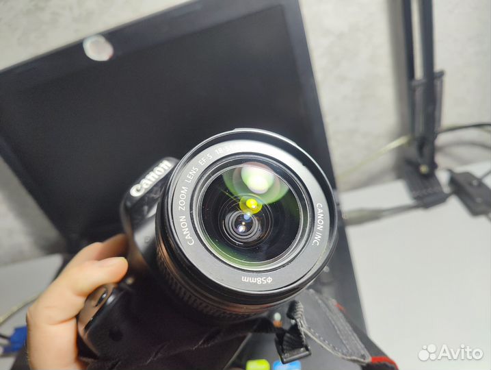 Зеркальный фотоаппарат canon 550d