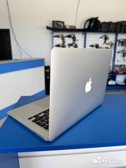 Ноутбук MacBook Air 13 Core i5/SSD/13.3