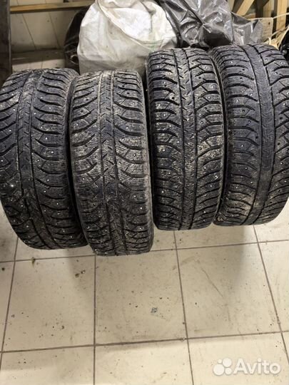 Колеса зимние r14 Bridgestone